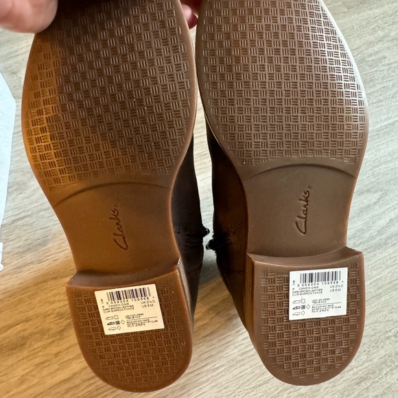 Dark Brown Leather Ankle Boot / Bootie - Picture 4 of 6